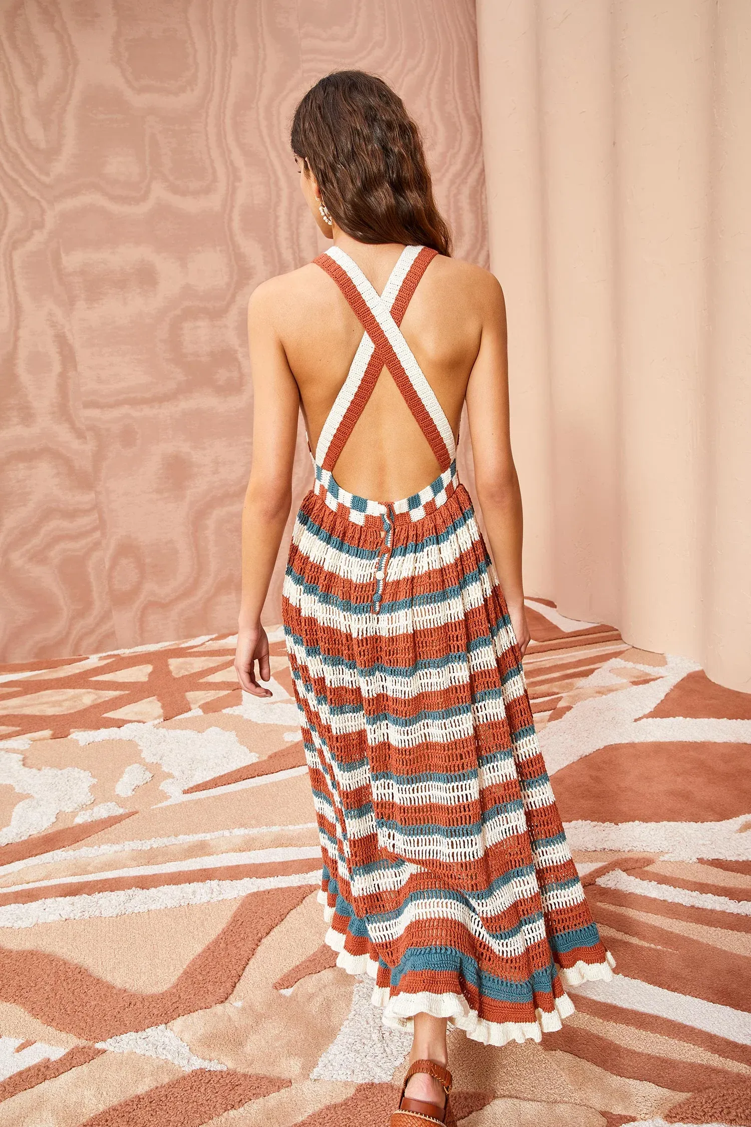 Платья спицами - схемы для начинающих с описанием вязания платья для девочек и женщин