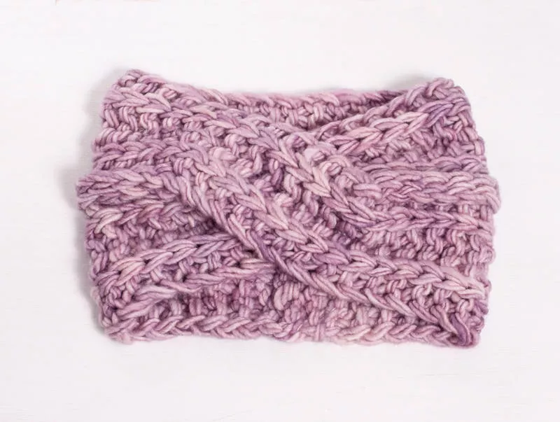 Повязка на голову спицами - схемы для начинающих с описанием вязания красивой повязки на голову для женщин и девочек