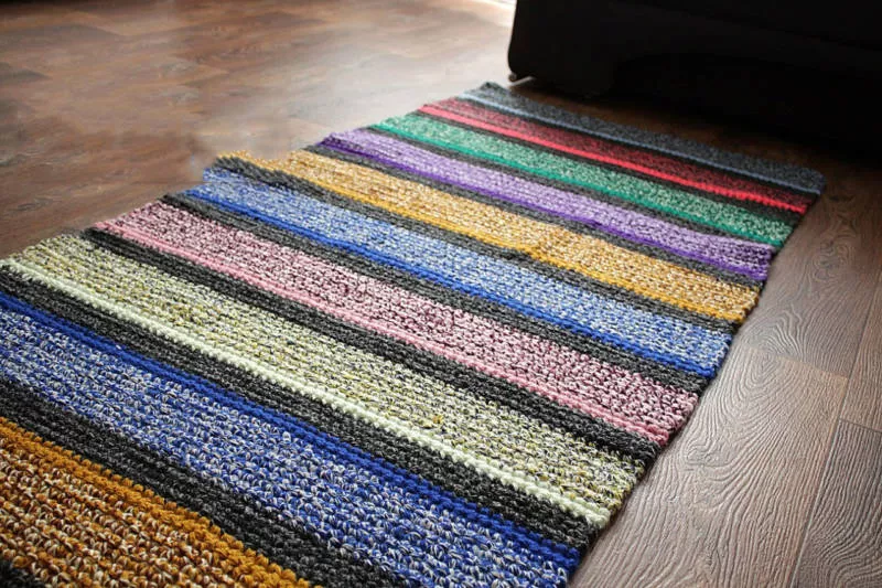 Коврик из трикотажной пряжи крючком - схемы для начинающих для вязания красивого прямоугольного, круглого, овального и квадратного коврика (133 фото)