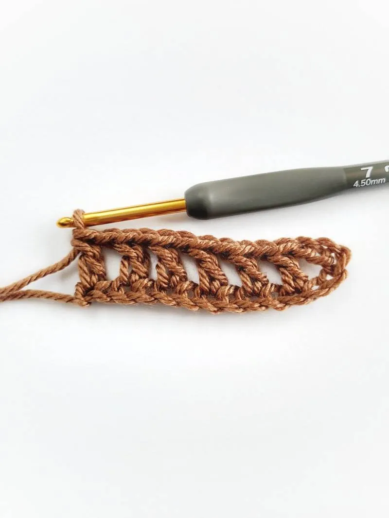 Сетка крючком - узоры и мастер-классы для начинающих и схемы с описанием вязания сетки крючком