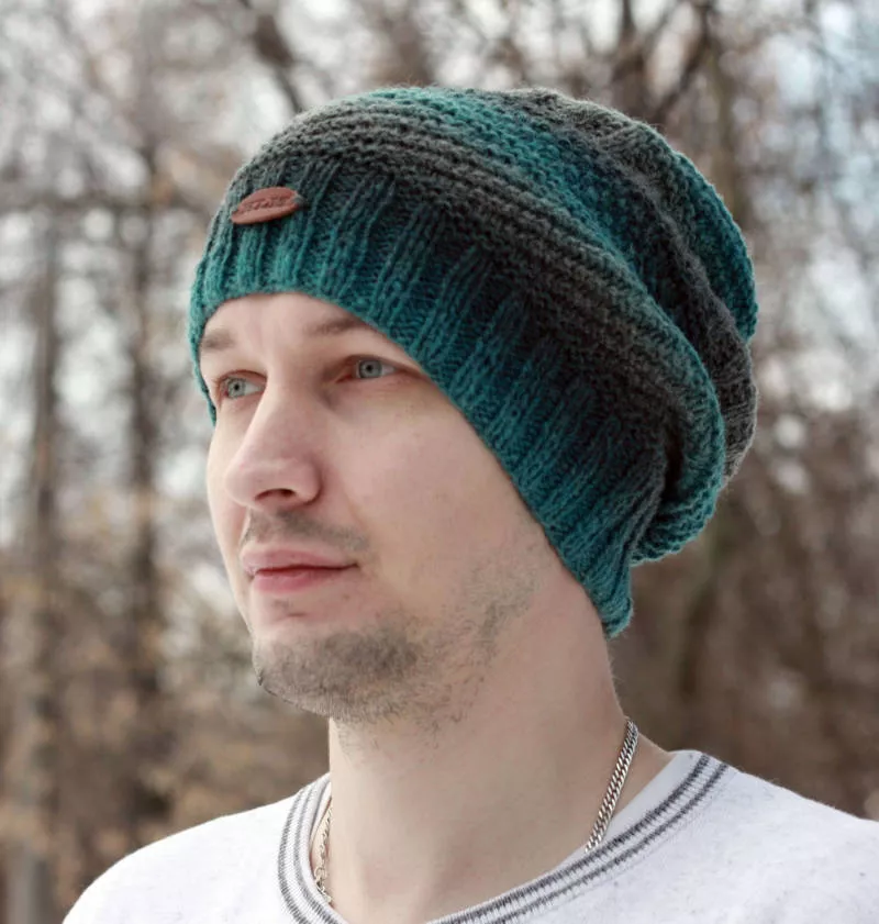 Шапка мужская спицами - пошаговые мастер-классы для начинающих и схемы с описанием вязания красивой мужской шапки