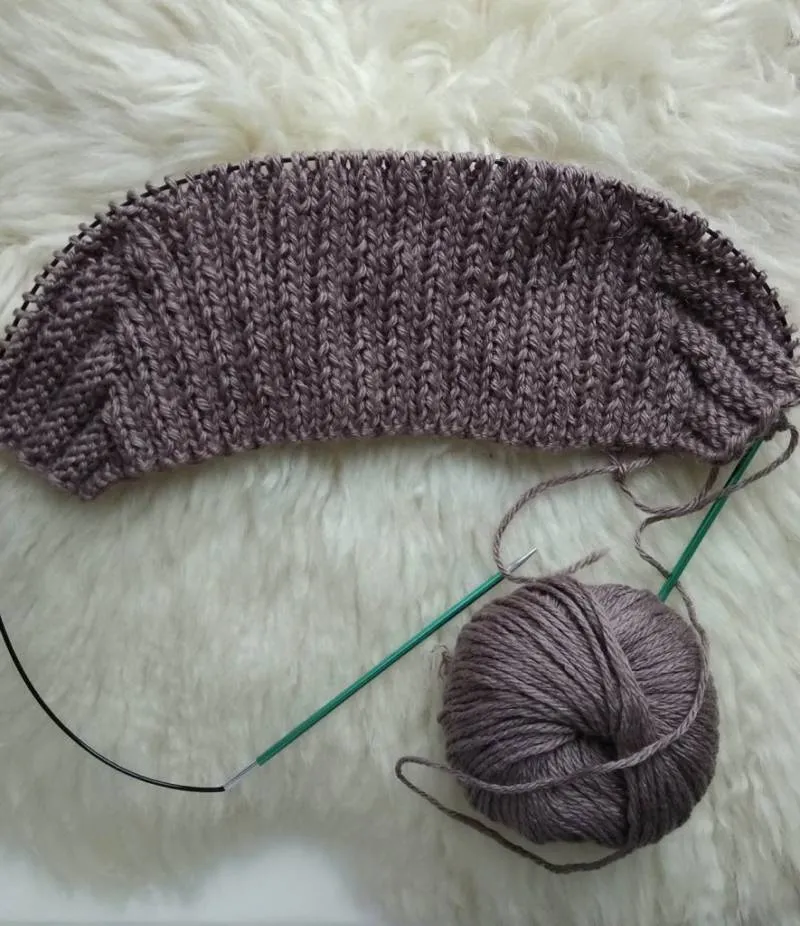 Шапочка эльф спицами - пошаговые мастер-классы для начинающих и схемы с описанием вязания детской шапочки эльф для новорожденных