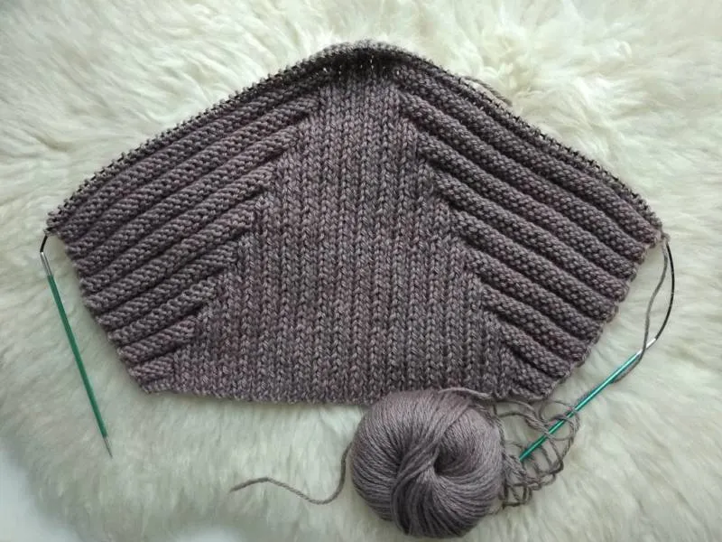 Шапочка эльф спицами - пошаговые мастер-классы для начинающих и схемы с описанием вязания детской шапочки эльф для новорожденных