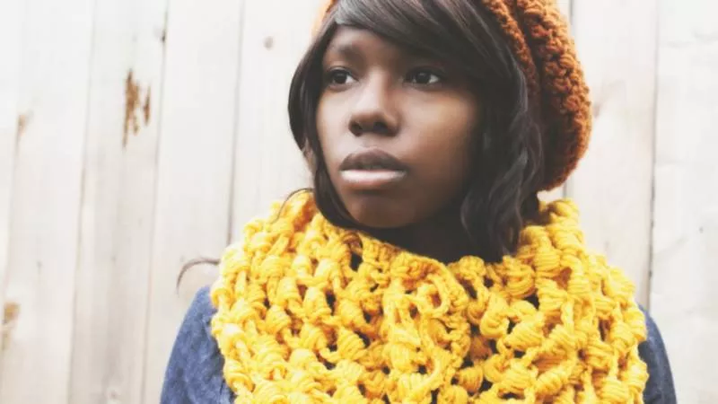 Снуд спицами - простые узоры и пошаговые схемы для начинающих с описанием вязания красивого снуда спицами