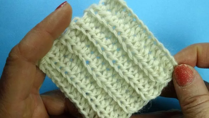 Снуд спицами - простые узоры и пошаговые схемы для начинающих с описанием вязания красивого снуда спицами