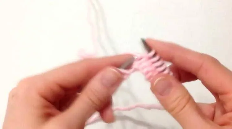 Снуд спицами - простые узоры и пошаговые схемы для начинающих с описанием вязания красивого снуда спицами