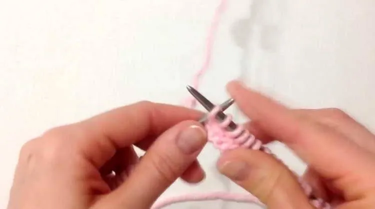 Снуд спицами - простые узоры и пошаговые схемы для начинающих с описанием вязания красивого снуда спицами