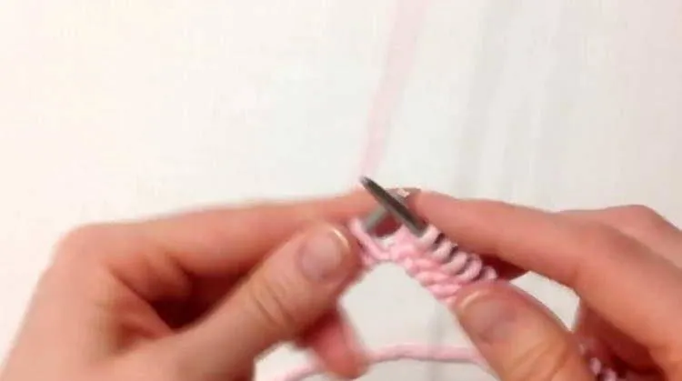 Снуд спицами - простые узоры и пошаговые схемы для начинающих с описанием вязания красивого снуда спицами