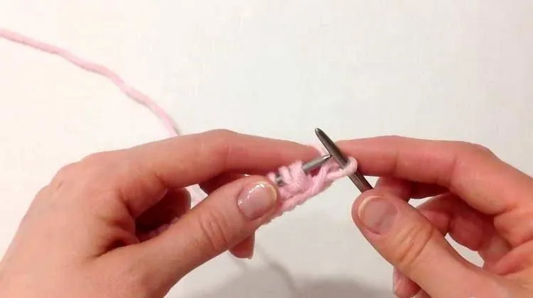 Снуд спицами - простые узоры и пошаговые схемы для начинающих с описанием вязания красивого снуда спицами