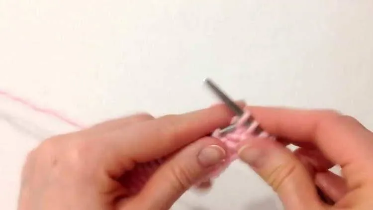 Снуд спицами - простые узоры и пошаговые схемы для начинающих с описанием вязания красивого снуда спицами