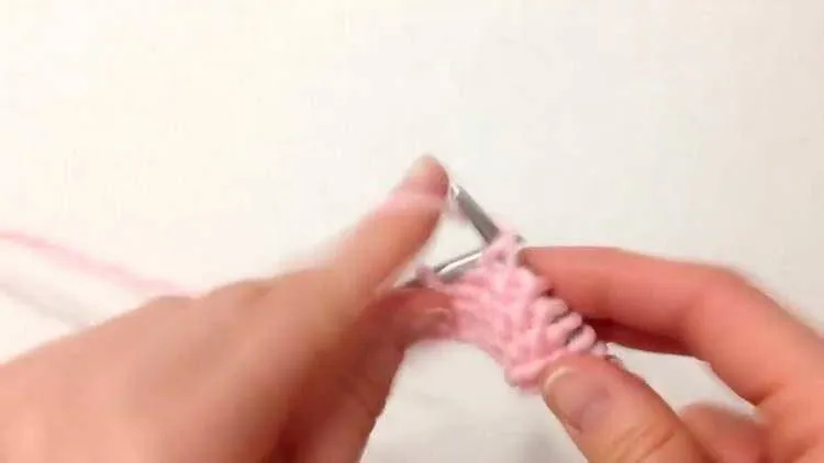 Снуд спицами - простые узоры и пошаговые схемы для начинающих с описанием вязания красивого снуда спицами