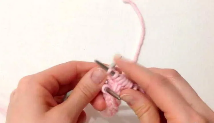 Снуд спицами - простые узоры и пошаговые схемы для начинающих с описанием вязания красивого снуда спицами