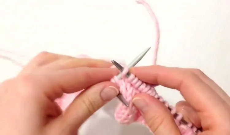 Снуд спицами - простые узоры и пошаговые схемы для начинающих с описанием вязания красивого снуда спицами