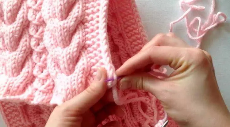 Снуд спицами - простые узоры и пошаговые схемы для начинающих с описанием вязания красивого снуда спицами