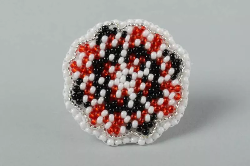 Украшения из бисера своими руками (156 фото): легкие мастер-классы и схемы для начинающих по простому плетению красивых украшений из бисера