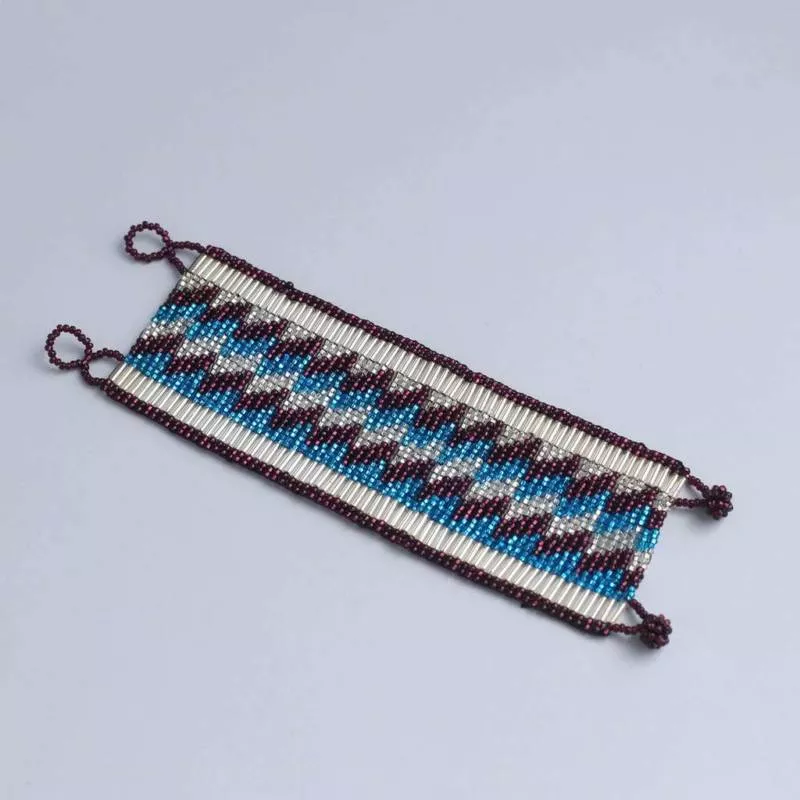 Украшения из бисера своими руками (156 фото): легкие мастер-классы и схемы для начинающих по простому плетению красивых украшений из бисера