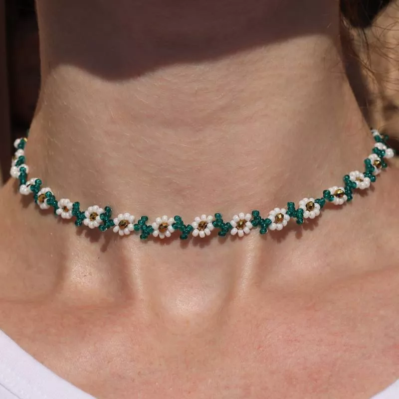 Украшения из бисера своими руками (156 фото): легкие мастер-классы и схемы для начинающих по простому плетению красивых украшений из бисера