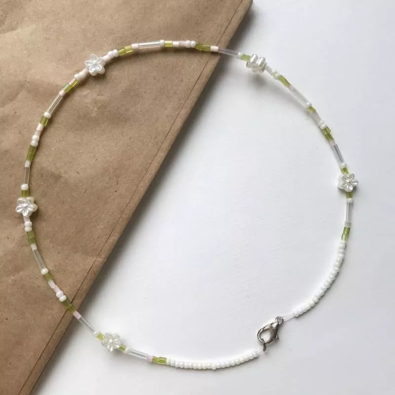 Украшения из бисера своими руками (156 фото): легкие мастер-классы и схемы для начинающих по простому плетению красивых украшений из бисера