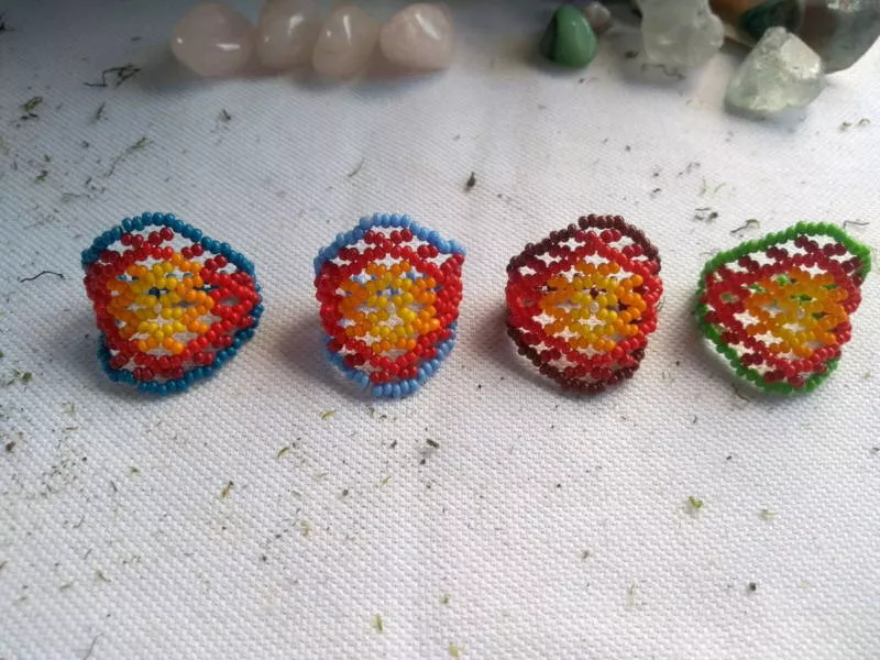 Украшения из бисера своими руками (156 фото): легкие мастер-классы и схемы для начинающих по простому плетению красивых украшений из бисера