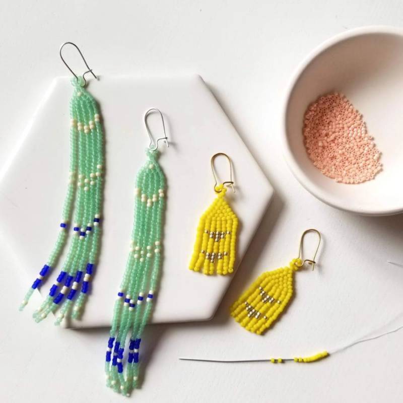 Украшения из бисера своими руками (156 фото): легкие мастер-классы и схемы для начинающих по простому плетению красивых украшений из бисера