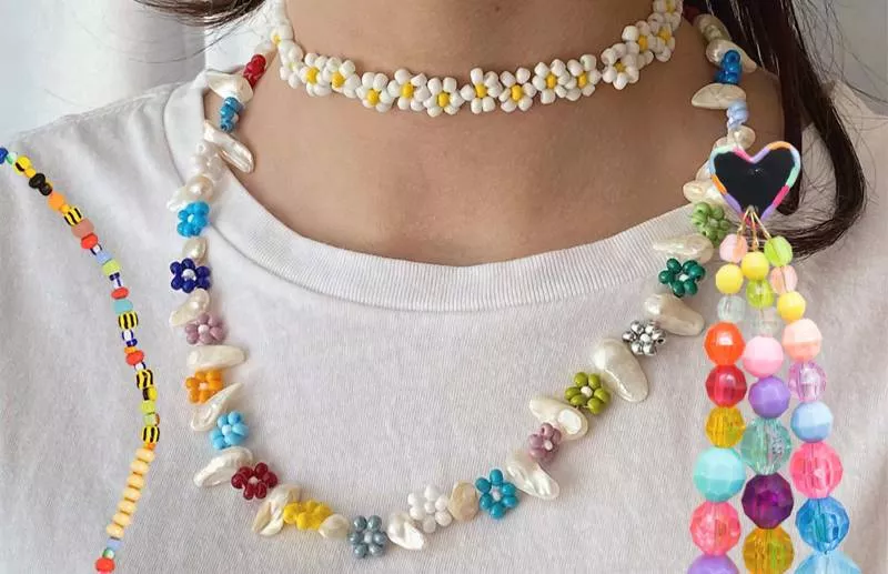 Украшения из бисера своими руками (156 фото): легкие мастер-классы и схемы для начинающих по простому плетению красивых украшений из бисера