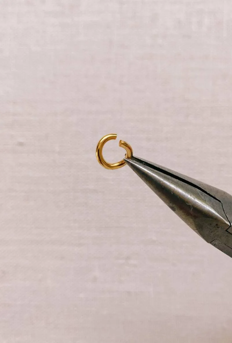 Украшения из бисера своими руками (156 фото): легкие мастер-классы и схемы для начинающих по простому плетению красивых украшений из бисера