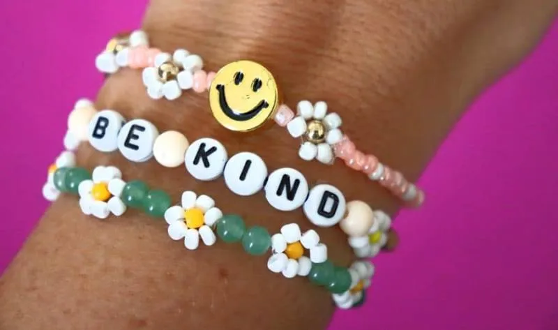 Украшения из бисера своими руками (156 фото): легкие мастер-классы и схемы для начинающих по простому плетению красивых украшений из бисера