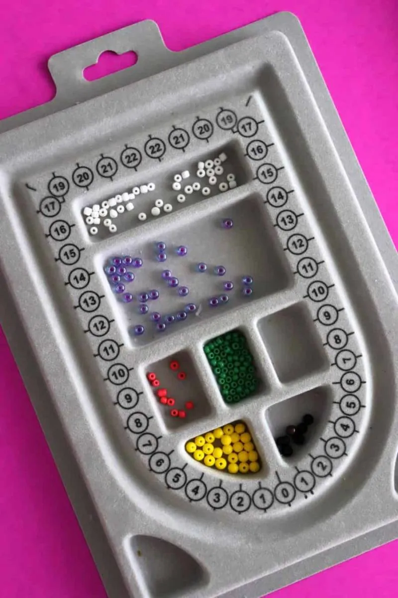 Украшения из бисера своими руками (156 фото): легкие мастер-классы и схемы для начинающих по простому плетению красивых украшений из бисера