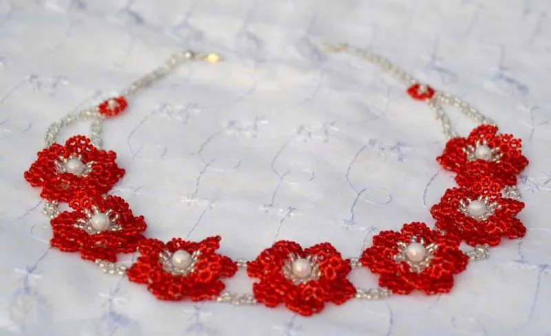 Украшения из бисера своими руками (156 фото): легкие мастер-классы и схемы для начинающих по простому плетению красивых украшений из бисера