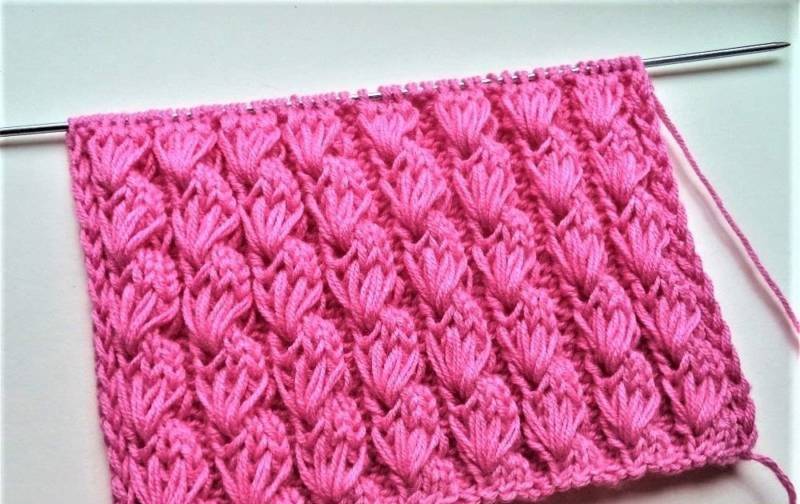 Узор "Звездочки" спицами - схемы с описанием вязания ажурного узора звездочки, по кругу, из 3 петель