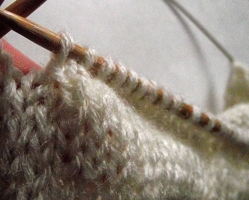 Узоры спицами для детских вещей - простые схемы с описанием вязания красивых ажурных, мелких узоров для детских вещей