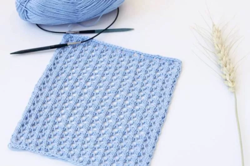 Вязание простых узоров спицами и крючком - схемы для начинающих с описанием вязания простых красивых, ажурных узоров