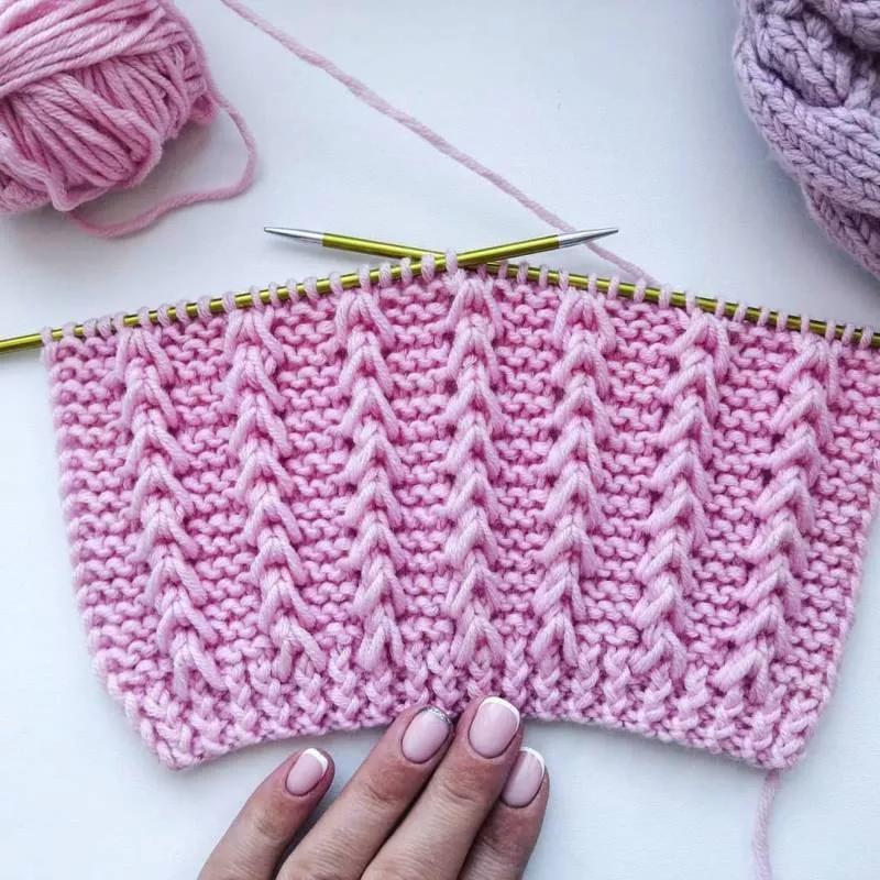 Вязание простых узоров спицами и крючком - схемы для начинающих с описанием вязания простых красивых, ажурных узоров