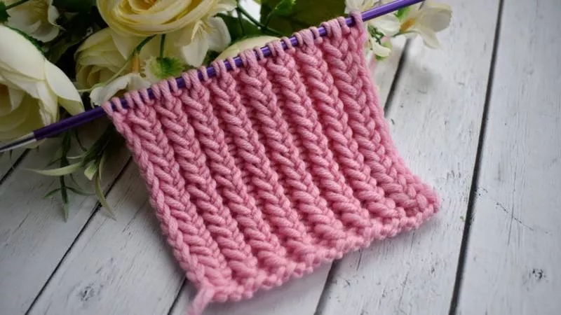 Вязание простых узоров спицами и крючком - схемы для начинающих с описанием вязания простых красивых, ажурных узоров