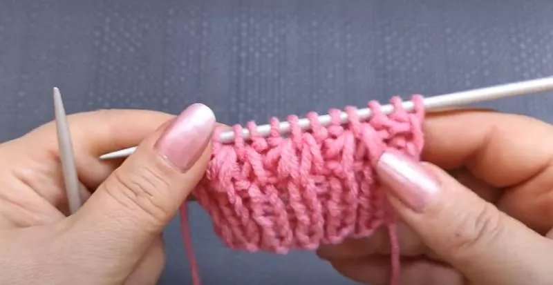 Вязание простых узоров спицами и крючком - схемы для начинающих с описанием вязания простых красивых, ажурных узоров