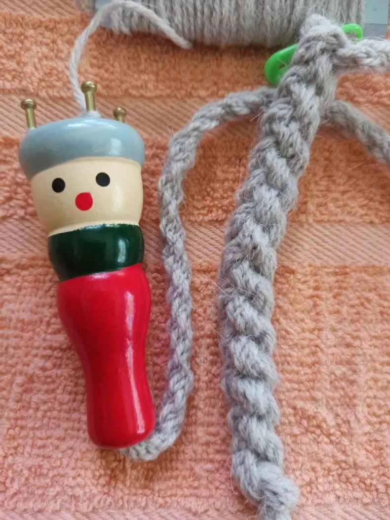 Вязание шнуров крючком - мастер-классы для начинающих и схемы вязания мастер-классы для начинающих и схемы вязания полиэфирного и хлопкового шнура крючком